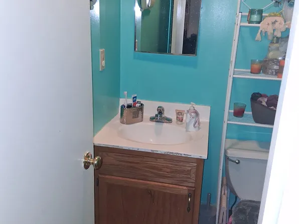 650 Williams Avenue image 9 of 41