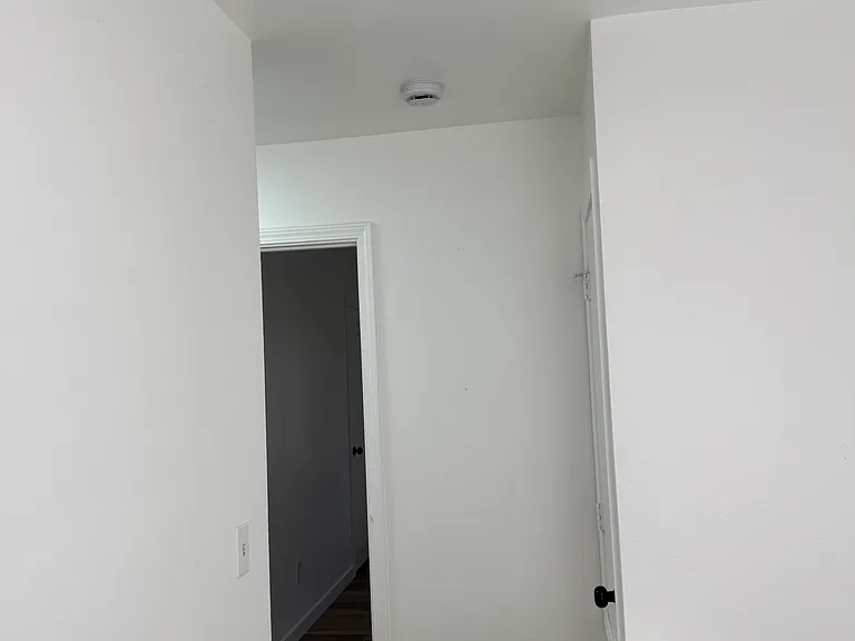 1003 Benham St #105 — Photo 8