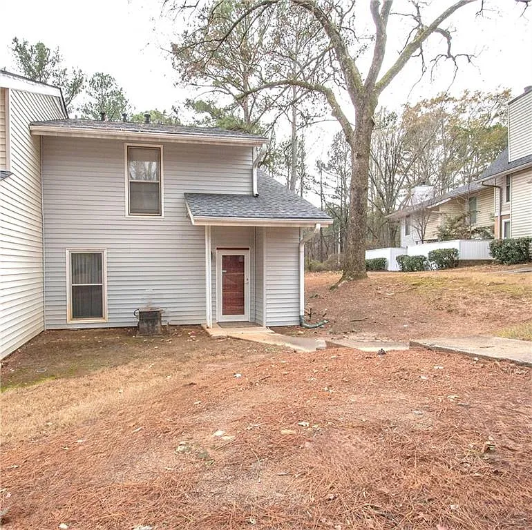 4338 Idlewood Ln Building 2 photo 1