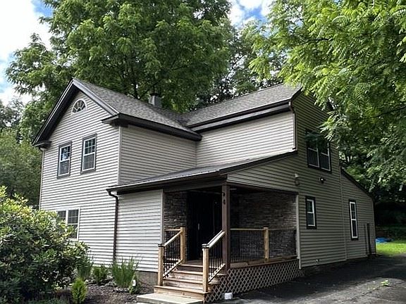 2nd image of 4 Crescent St