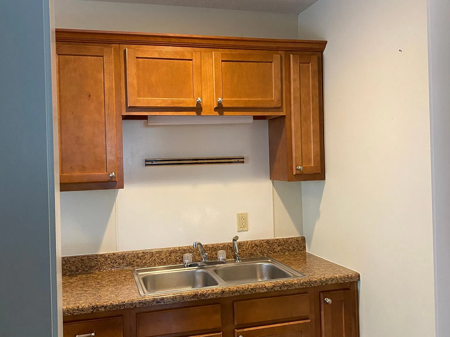 35 Hillcrest Dr — Photo 3