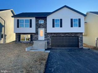 350 Grandview Ave W, Waynesboro, PA 17268