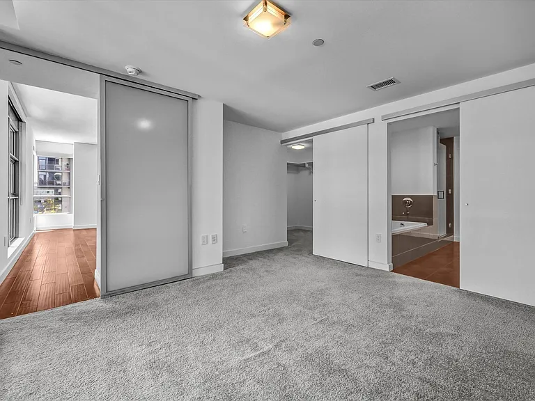 9 Macarthur Pl #403 — Photo 25