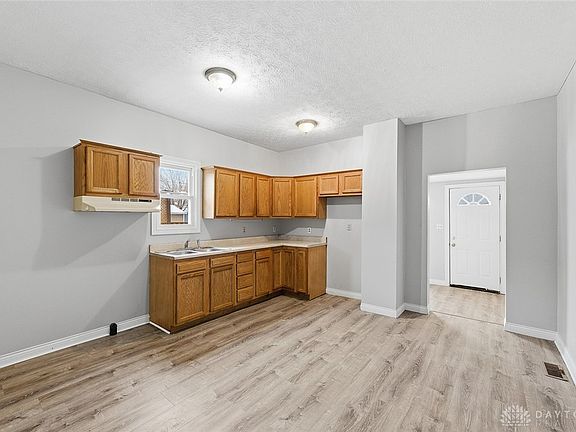 5th image of 1619 Lafayette Ave