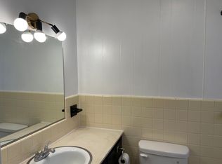 5791 SW Acres Dr UNIT 12, Clemmons, NC 27012