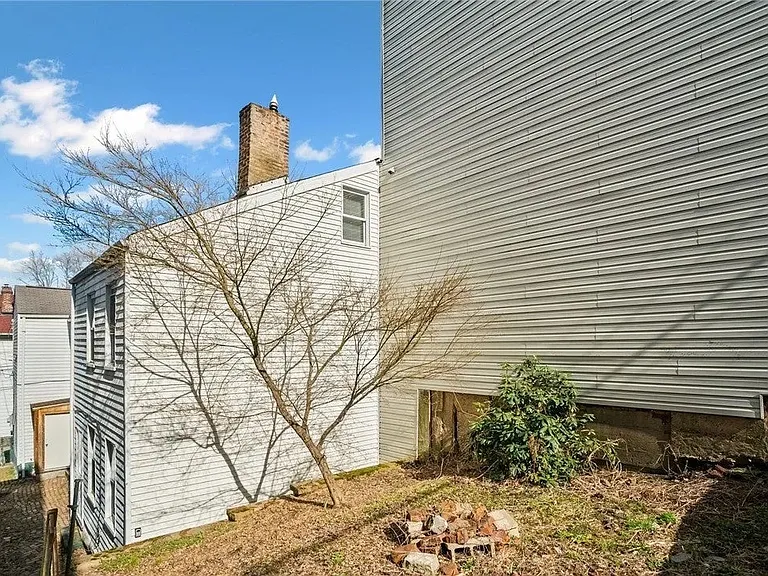 2810 Edwards Way #B — Photo 9