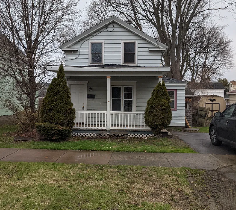 111 E Cayuga St