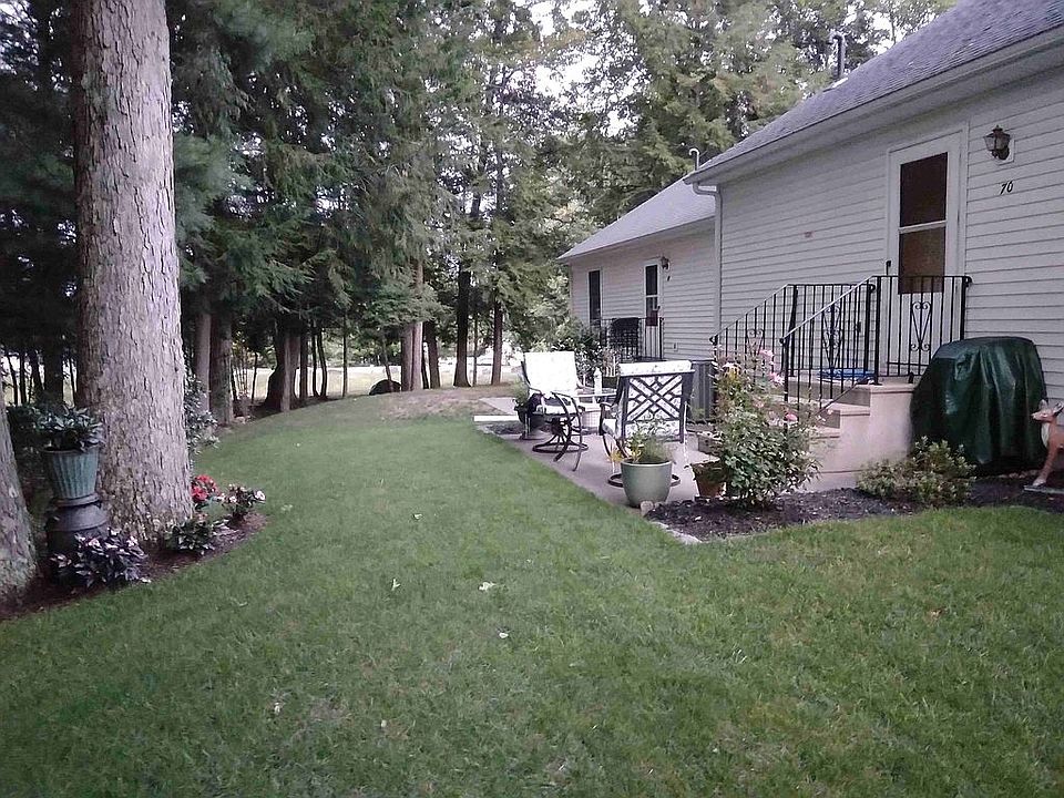 1st image of 70 Rosewood Ln