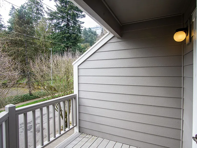 245 SW Hooker St #7 — Photo 17