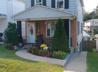 726 Laura St, West Mifflin, PA 15122