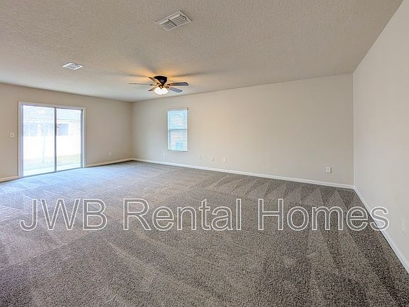 5th image of 2585 King Louis Dr