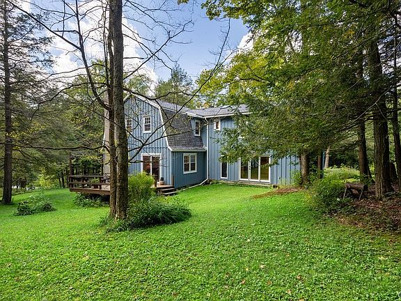 2nd image of 4460 Francis Rd