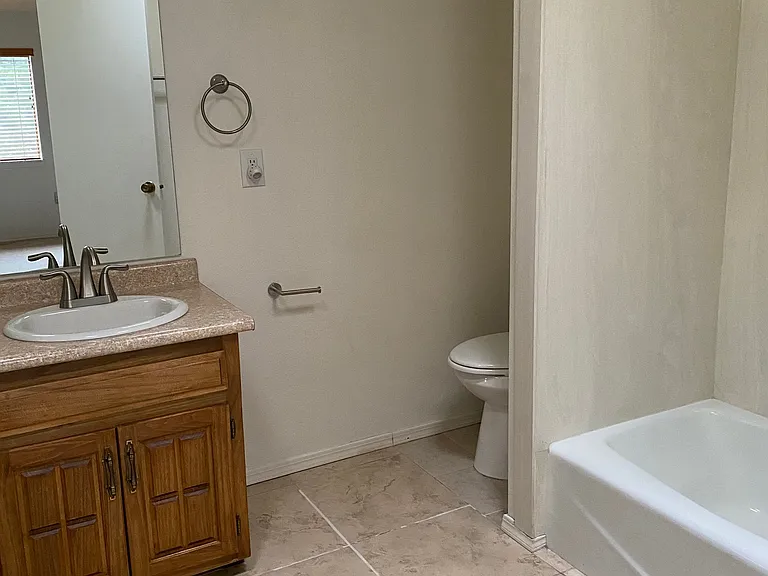 7335 Prairie Rd NE — Photo 15