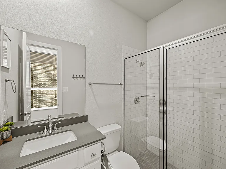 1st floor full bathroom