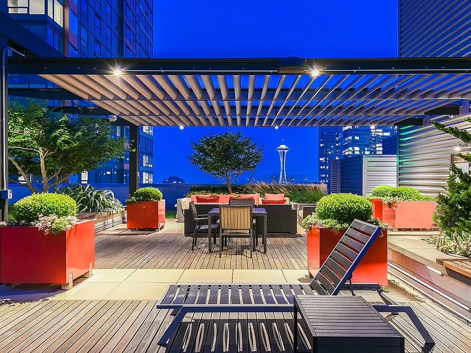 Welcome to The Martin in downtown Seattle