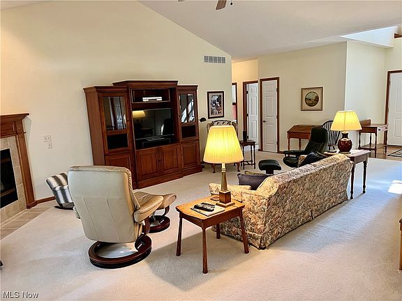 5th image of 2317 Bramble Ln