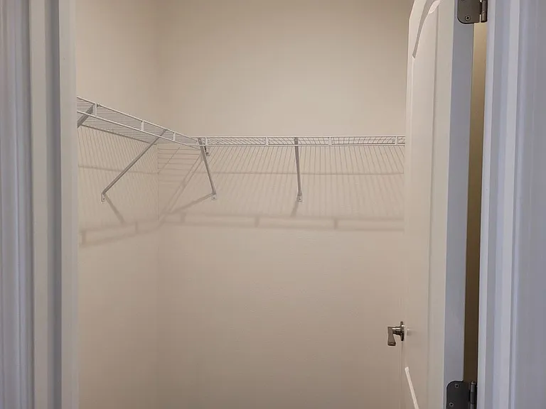 5600 Jennie St #15 — Photo 11
