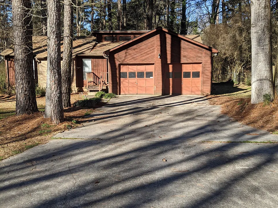8251 Blackfoot Trl