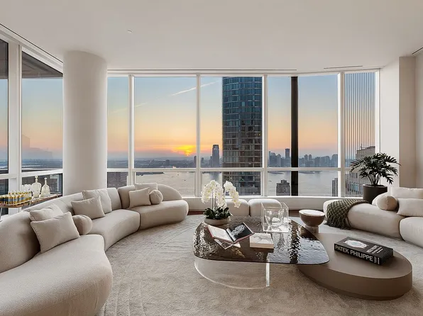 77 Greenwich St #Penthouse, New York, NY 10006
