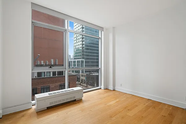 Sold by Nest Seekers International | media 13