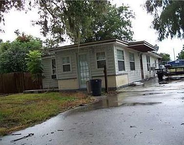 2nd image of 211 N Volusia Ave