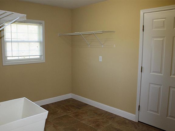 3rd image of 693 Royal Oak Ct