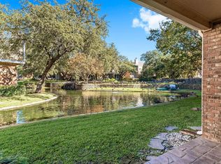 3550 Country Square Dr APT 304, Carrollton, TX 75006