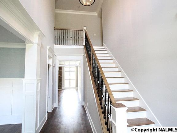 2nd image of 3026 Laurel Cove Way