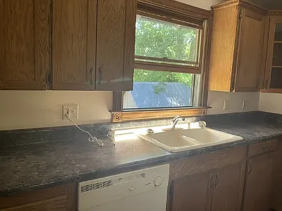 225 Grandview Rd — Photo 8