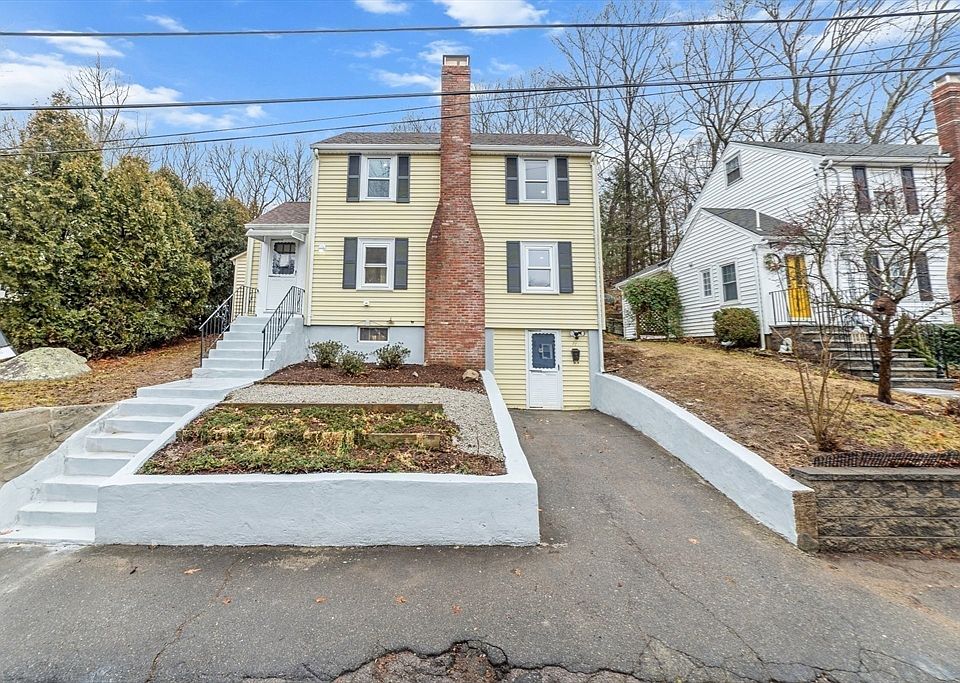 1st image of 37 Bunker Hill Ln