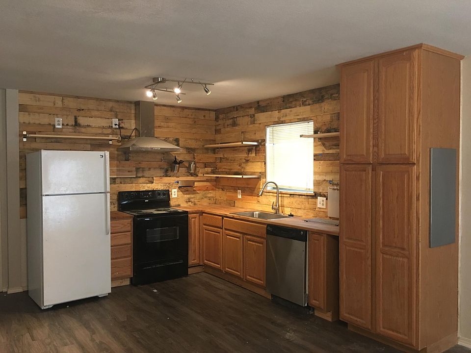 Fridge can stay if needed.