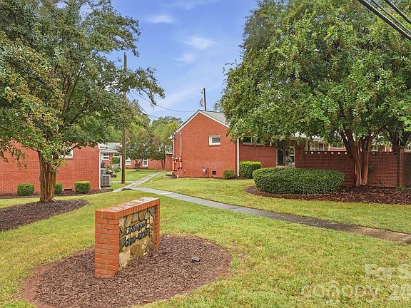 5th image of 4206 Randolph Rd