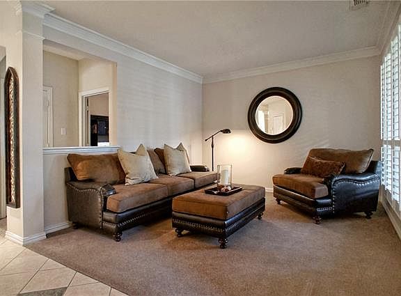4th image of 8101 Shady Oaks Dr