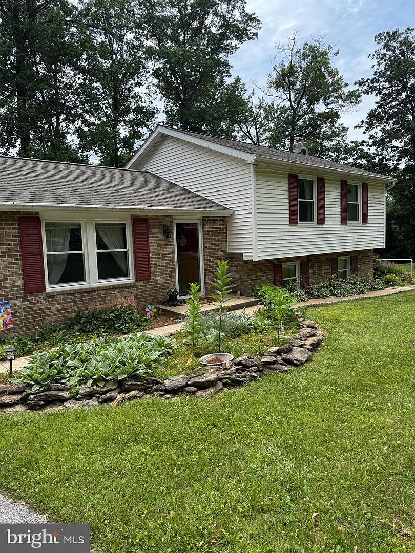 りんページ 5618 Nancy Lou Ln, Stewartstown, PA 17363 | MLS #PAYK2106594 | Zillow