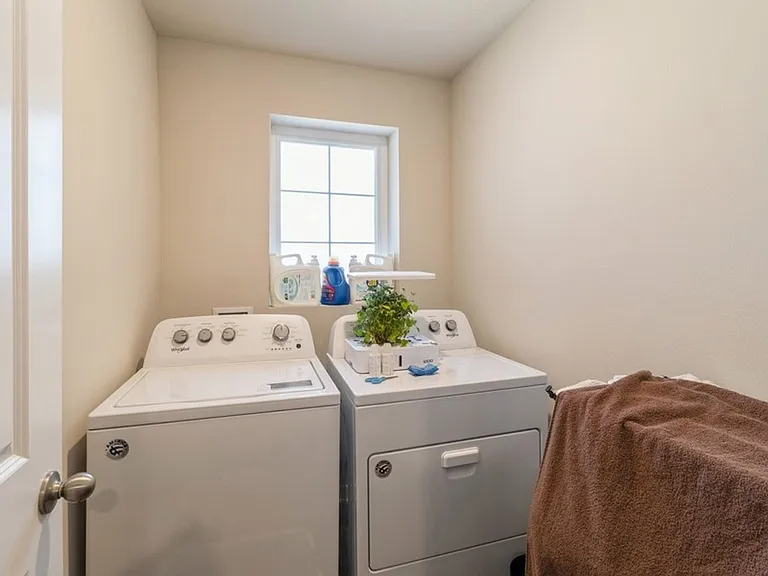 3220 NW Greenwood St — Photo 14