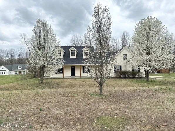 264 Dry Field Rd, Byhalia, MS 38611