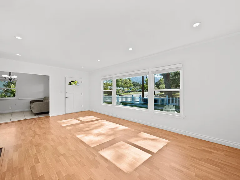 10257 McVine Ave — Photo 7