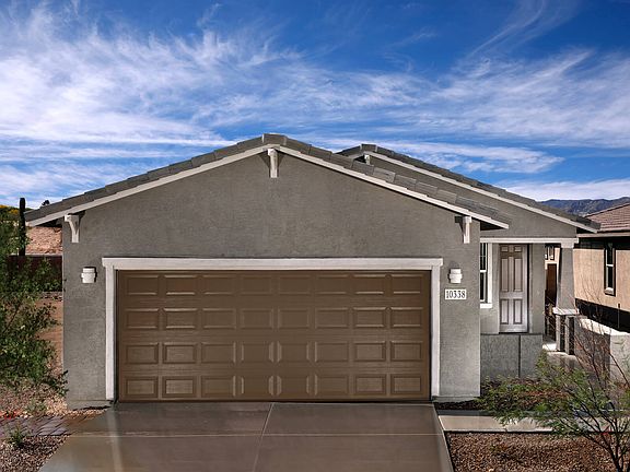 The 1600 floorplan modeled at Houghton Reserve in Tucson, AZ.