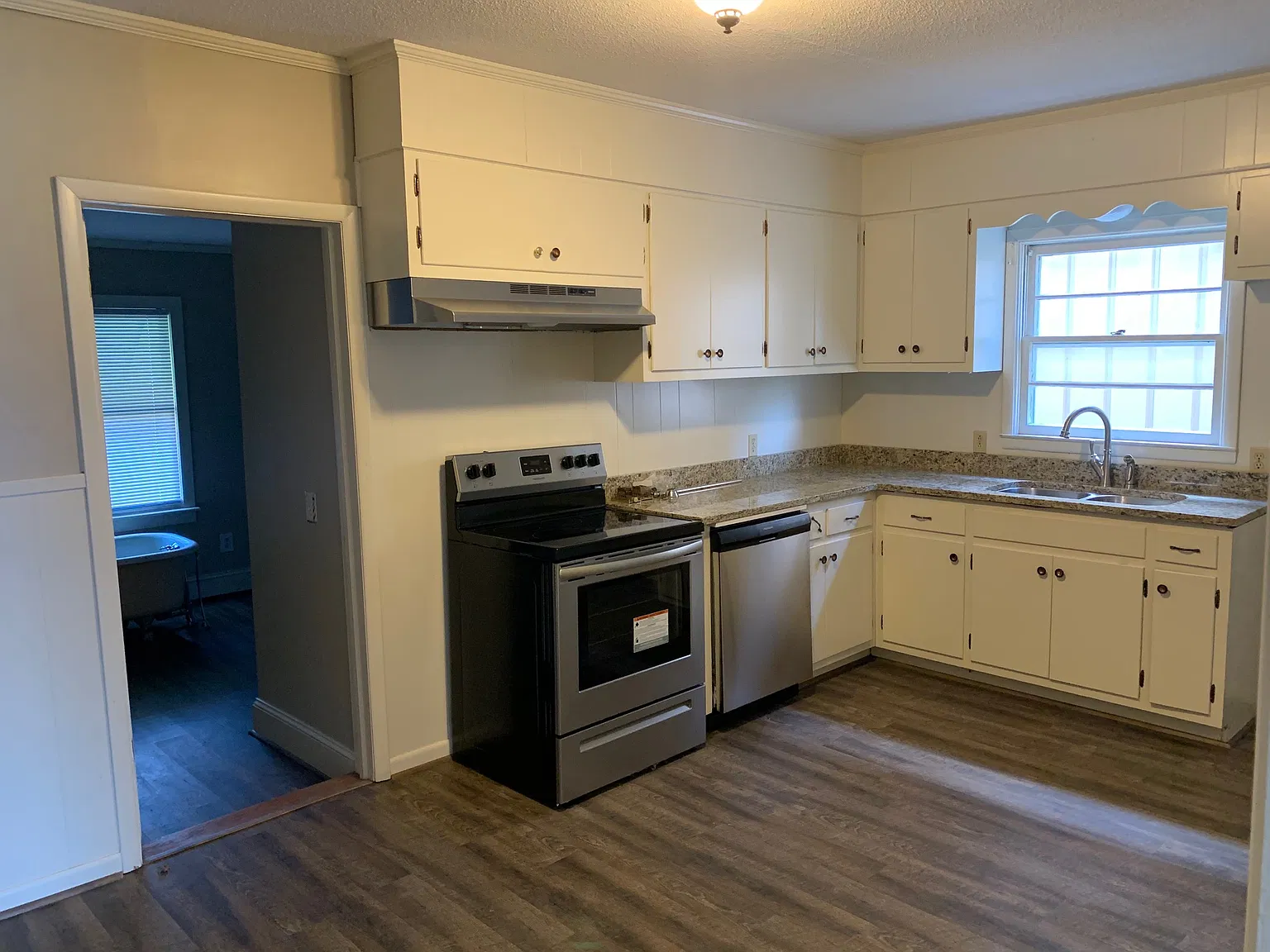 2 bed, 928 sqft, $1,125 — Photo 2