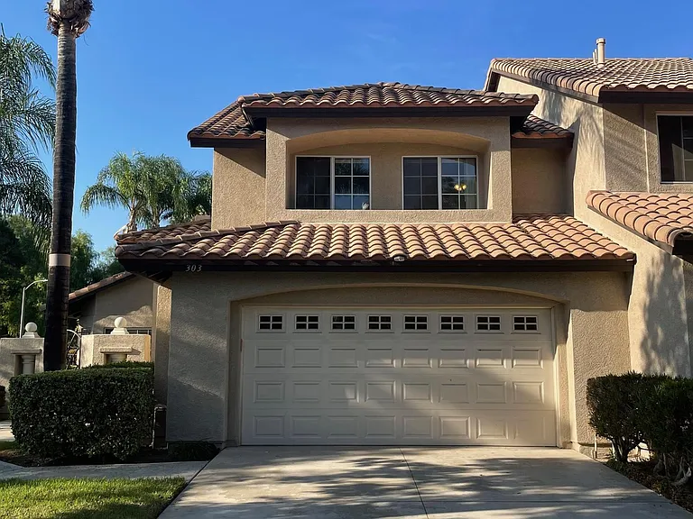 303 Calle Moreno — Photo 2
