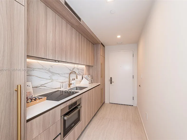 77 SE 5th St #3204 — Photo 9