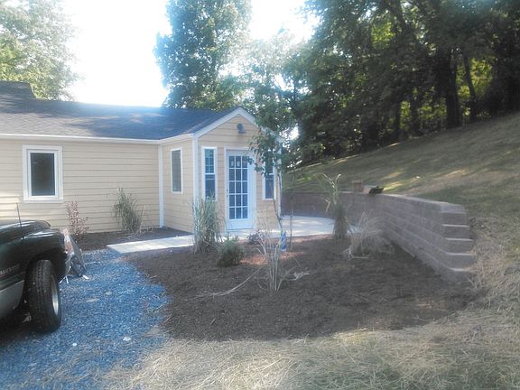 Rear view - mudroom entrance