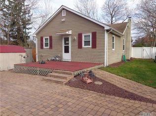 142 Dare Rd, Selden, NY 11784