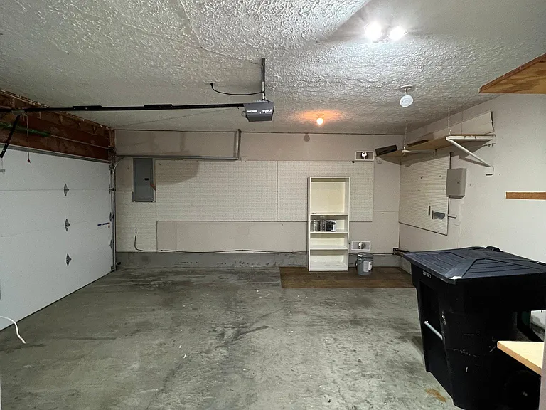7037 Penbrook Dr — Photo 18
