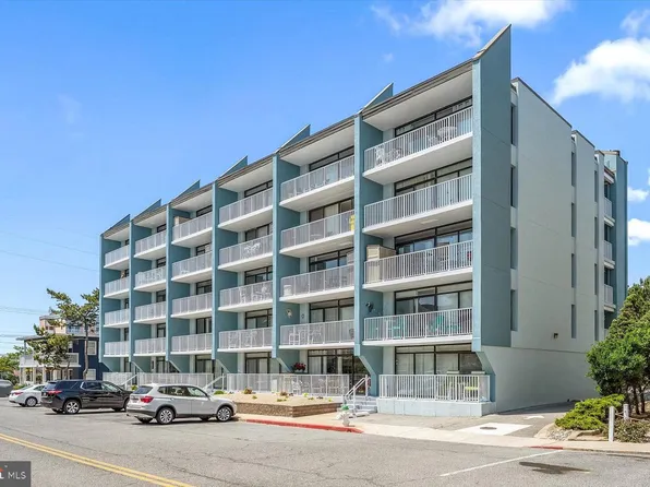 12 42nd St Unit 303, Ocean City, MD 21842