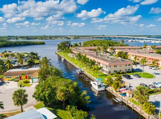 2425 SW Hideaway Ln, Stuart, FL 34994