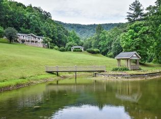 2720 Clear Creek Rd, Marion, NC 28752