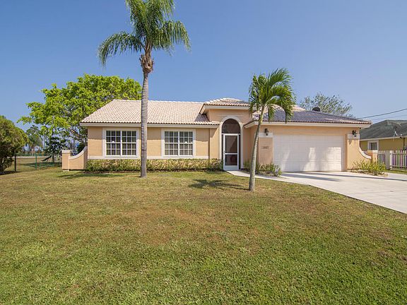 2nd image of 2037 SE North Blackwell Dr