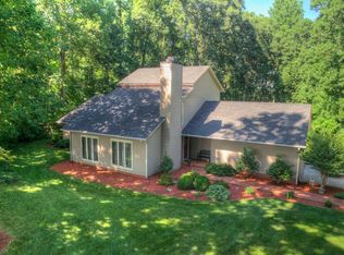 2216 Country Club Rd, Appomattox, VA 24522