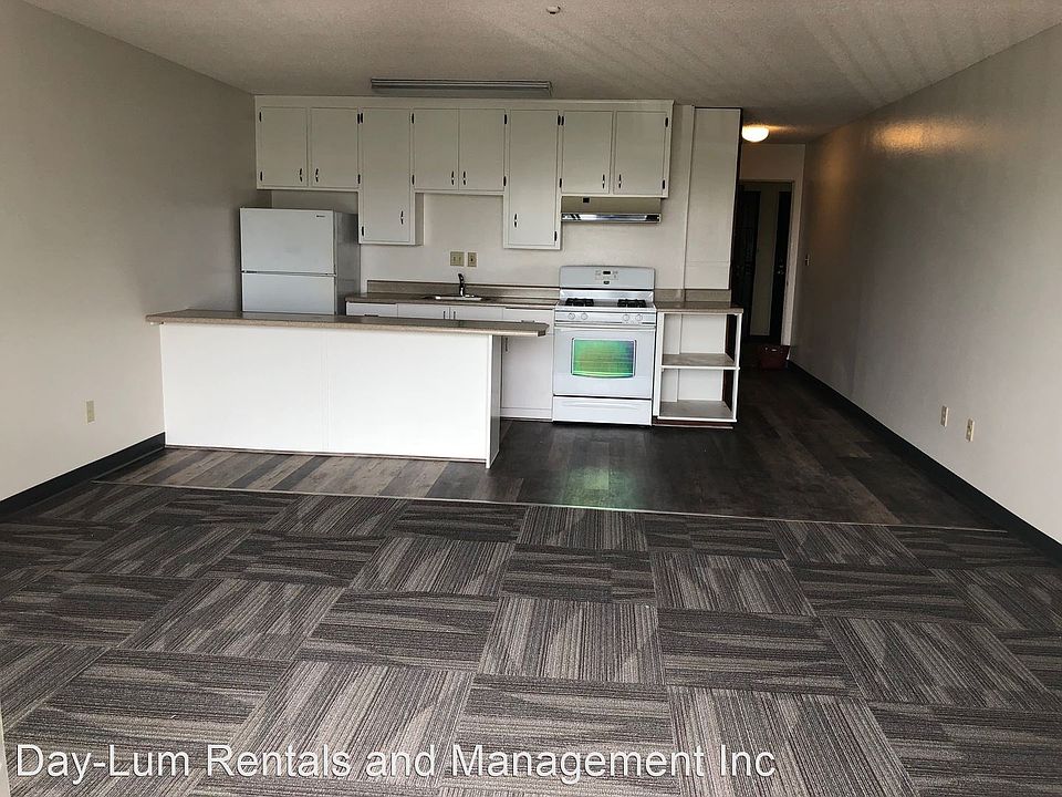 1st image of 355 Kalanianaole St APT 220